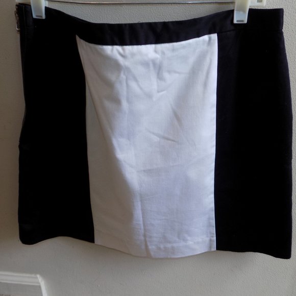 WORTHINGTON Black & White Color Block Skirt Size 12 - Picture 2 of 2